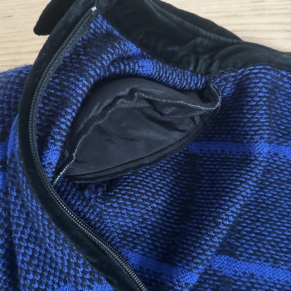 St John Marie Gray Zip Cardigan 6 Blue Check Plaid Knit Black Velvet Trim Pads - Picture 9 of 11
